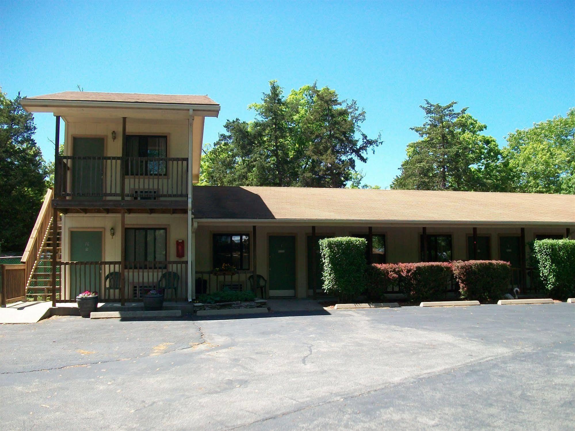 Shady Acre Inn And Suites Branson West Exteriér fotografie