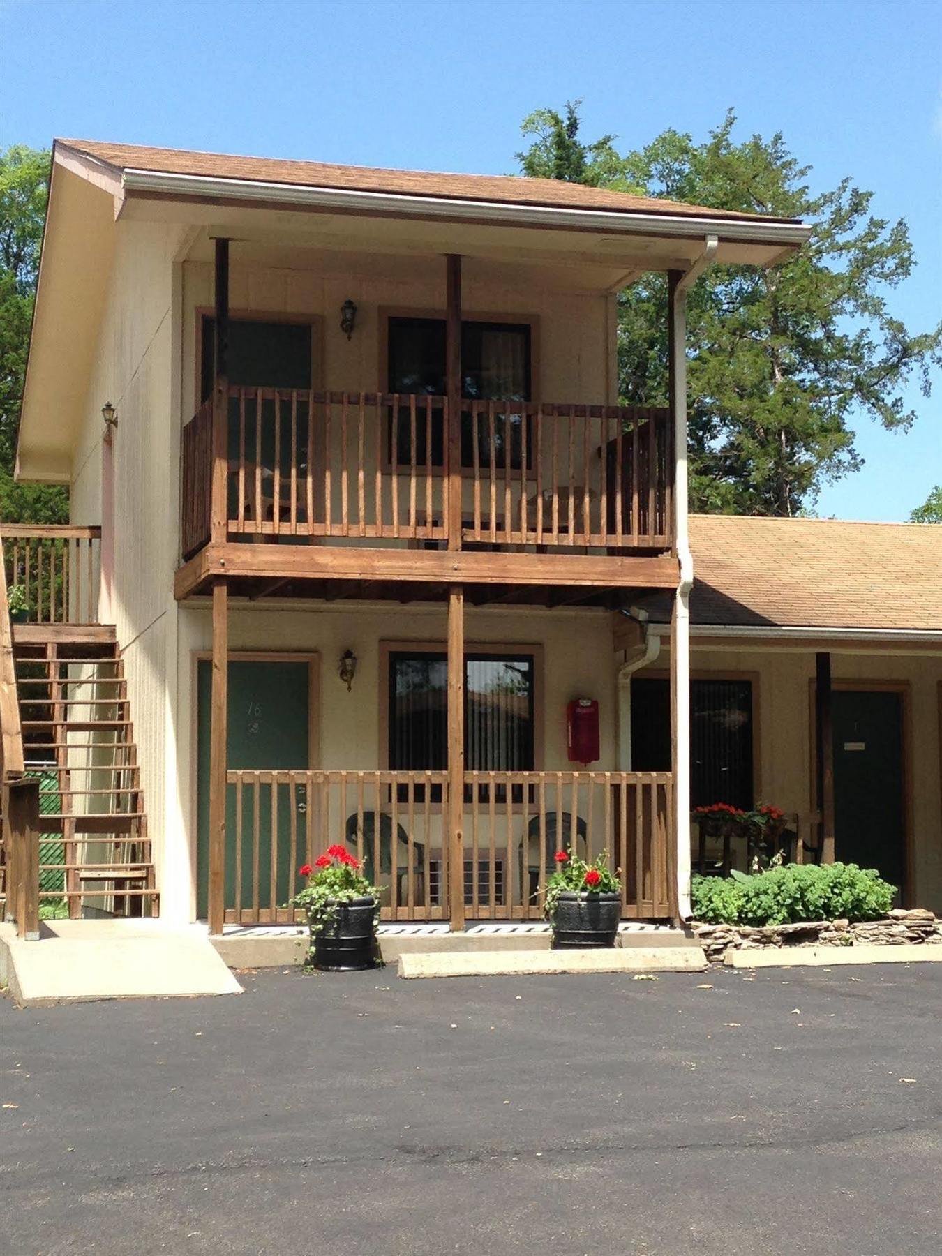 Shady Acre Inn And Suites Branson West Exteriér fotografie